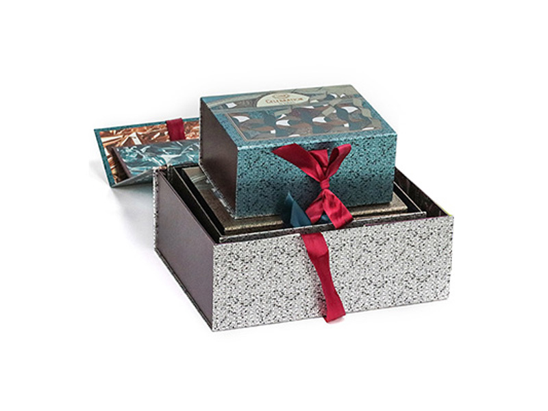 Medium Gift Boxes
